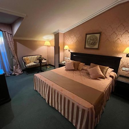 Santiago Hotel Linares  Exterior photo