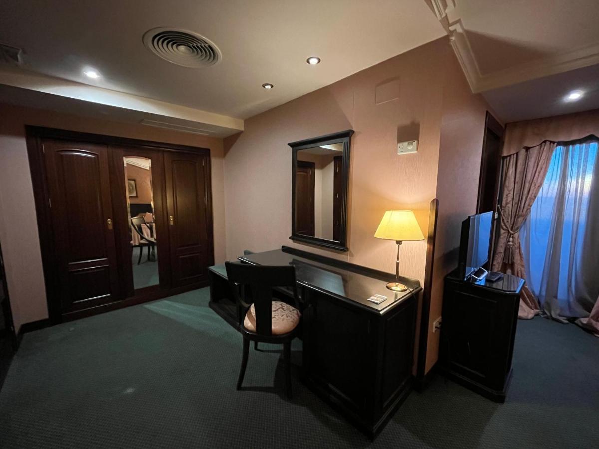 Santiago Hotel Linares  Exterior photo