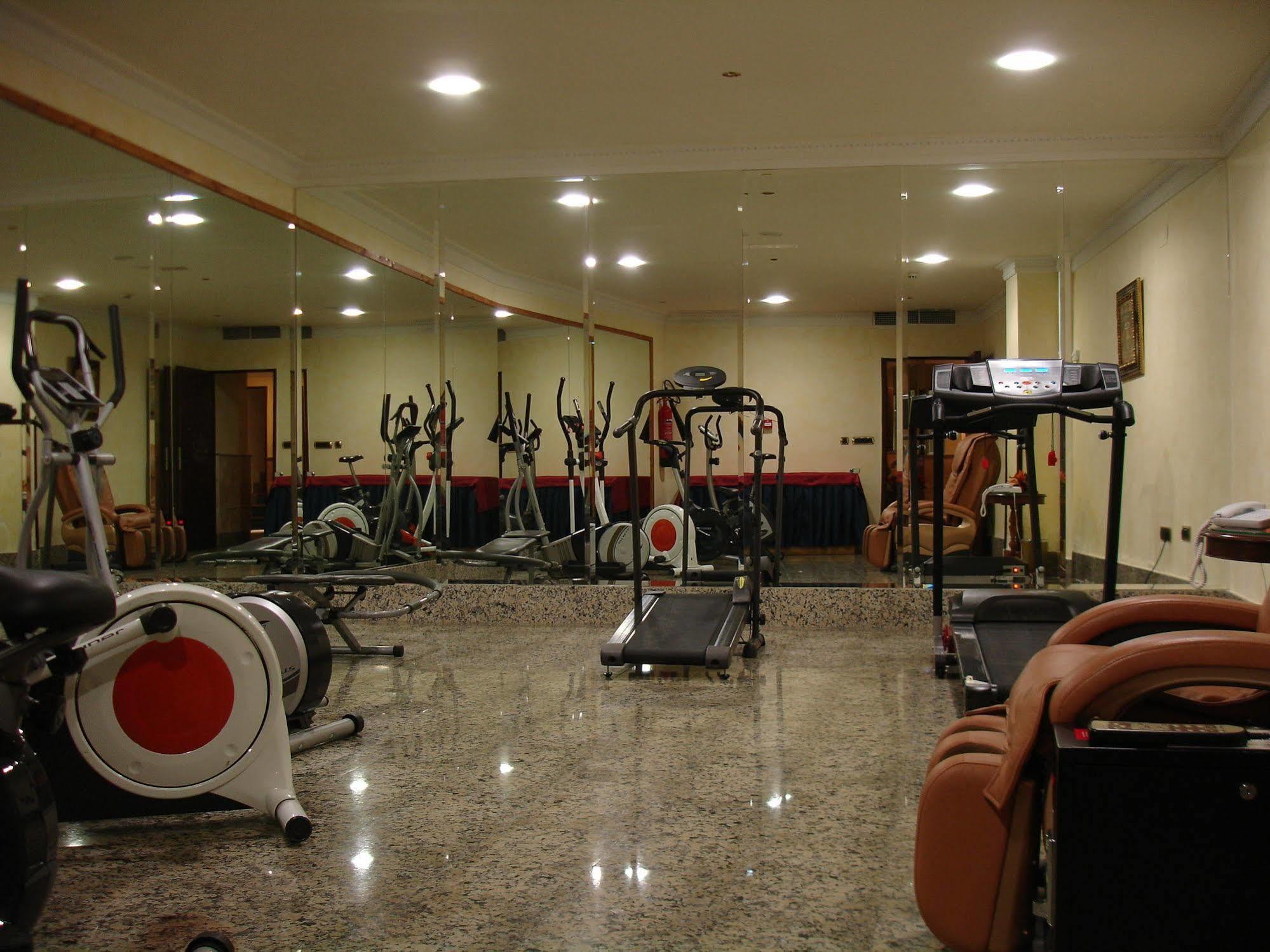Santiago Hotel Linares  Exterior photo